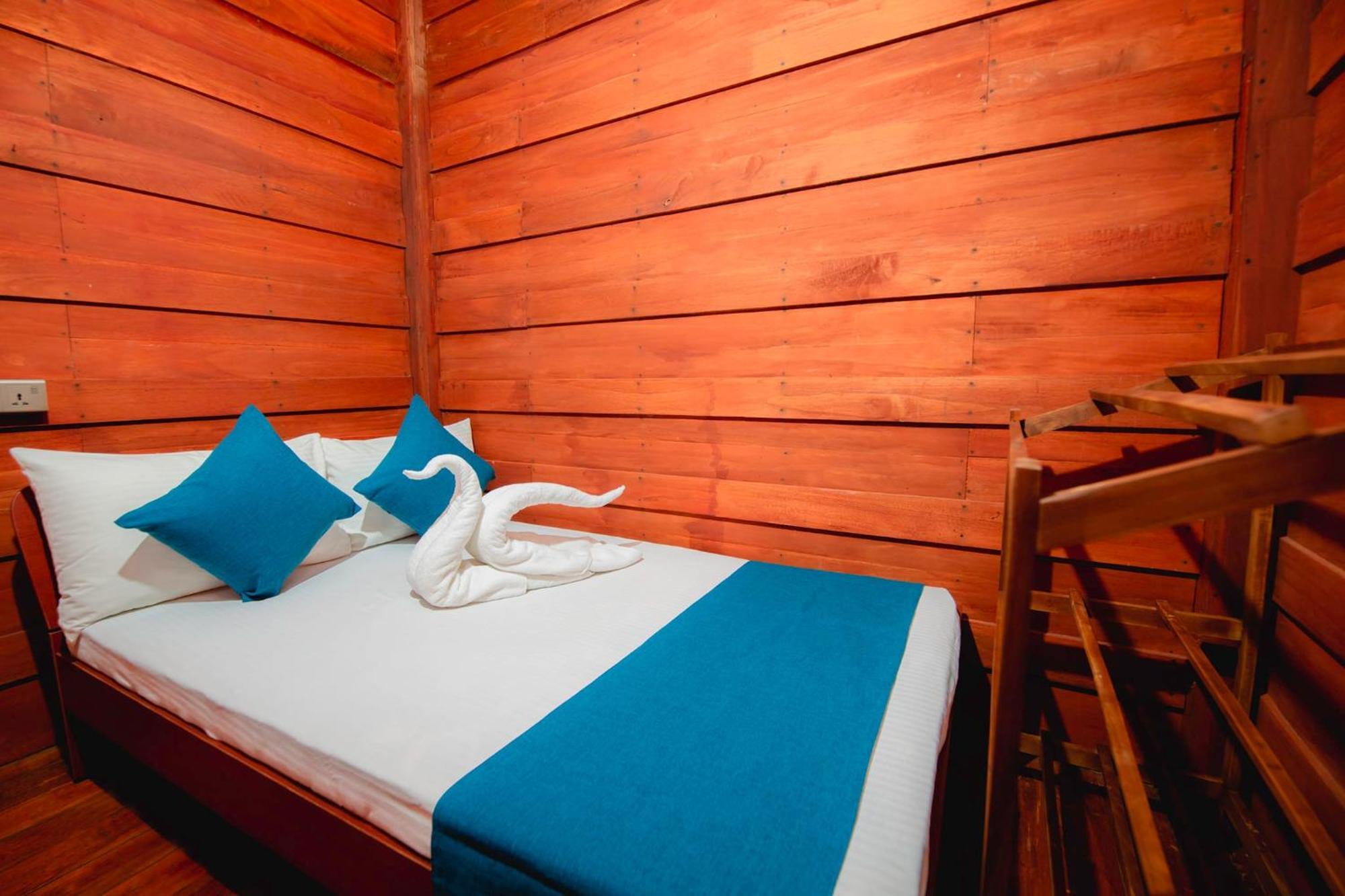 Hotel Kayjay Wild Wilpattu Esterno foto