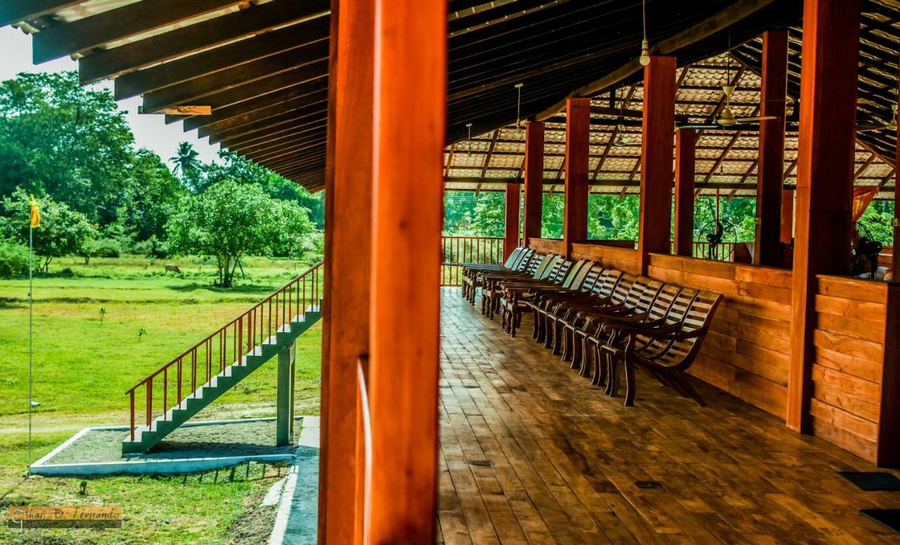 Hotel Kayjay Wild Wilpattu Esterno foto