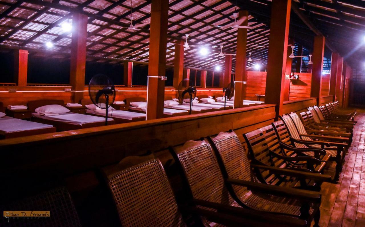 Hotel Kayjay Wild Wilpattu Esterno foto