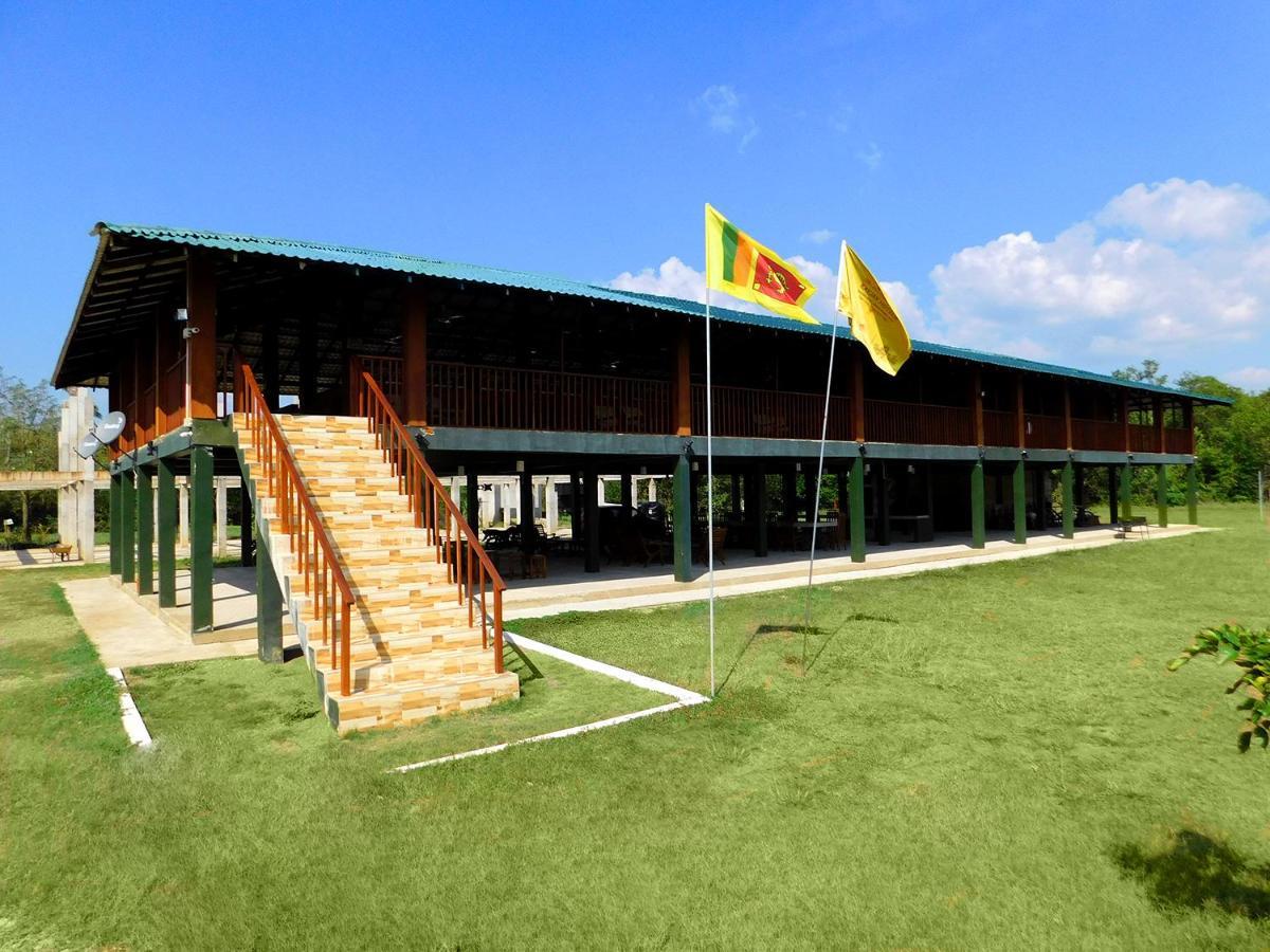 Hotel Kayjay Wild Wilpattu Esterno foto