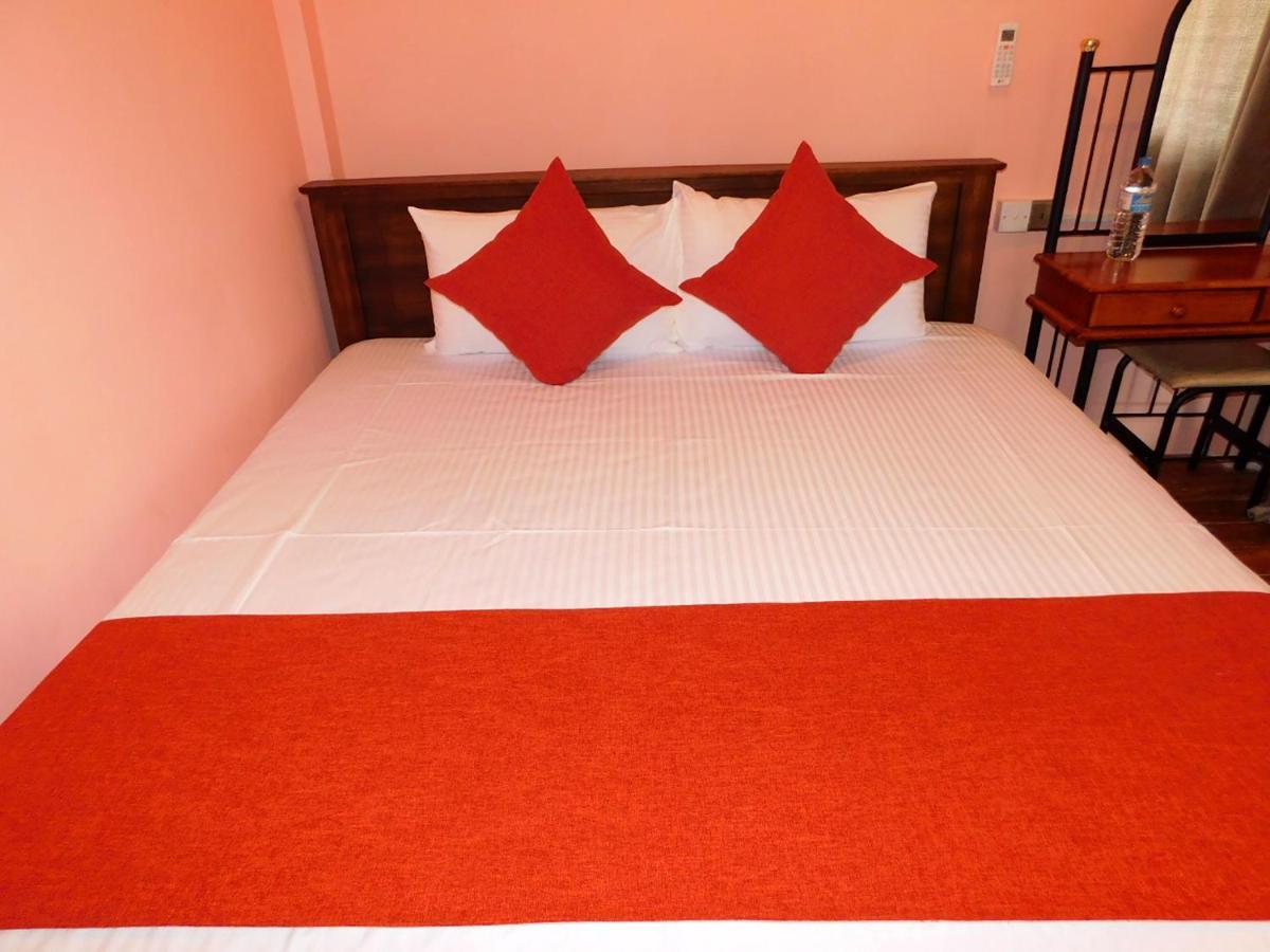 Hotel Kayjay Wild Wilpattu Esterno foto
